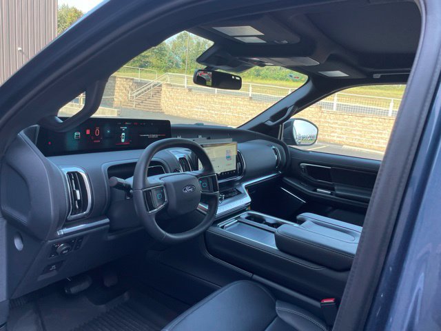 New 2027 Ford Expedition Max Platinum w/ Stealth Performance Package AWD/4WD image 27