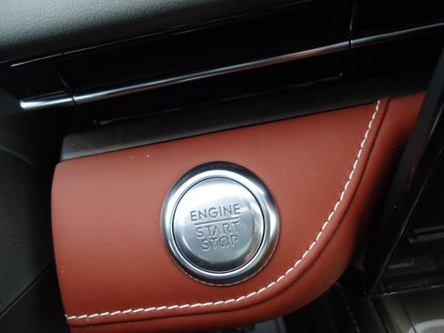 Used 2025 Lincoln Nautilus Black Label AWD/4WD image 21