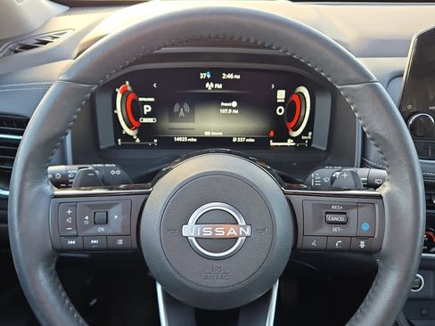 Used 2022 Nissan Rogue Platinum w/ Head-Up Display Package image 13