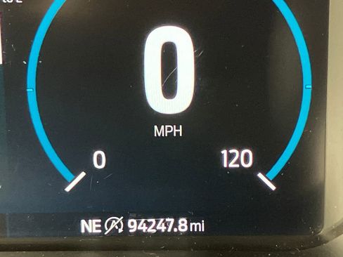 Certified 2021 Ford F150 Lariat image 21