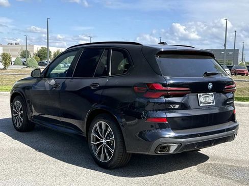 New 2026 BMW X5 xDrive50e w/ M Sport Package AWD/4WD image 5