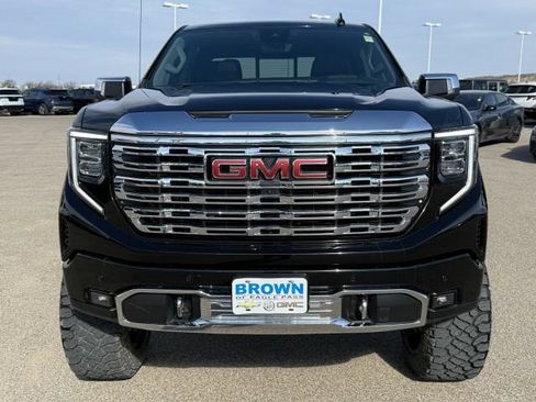 Used 2024 GMC Sierra 1500 Denali image 3