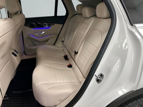 Used 2022 Mercedes-Benz GLC 300 image 10