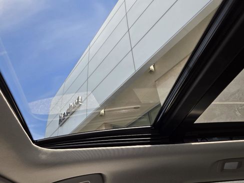 Certified 2023 INFINITI QX60 Luxe w/ Cargo Package image 28