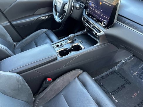Used 2024 Lexus RX 450h AWD w/ Convenience Package image 17