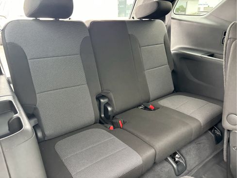 Certified 2023 Chevrolet Traverse LT FWD image 23