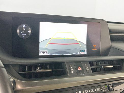 Used 2019 Lexus ES 350 w/ Accessory Package image 12