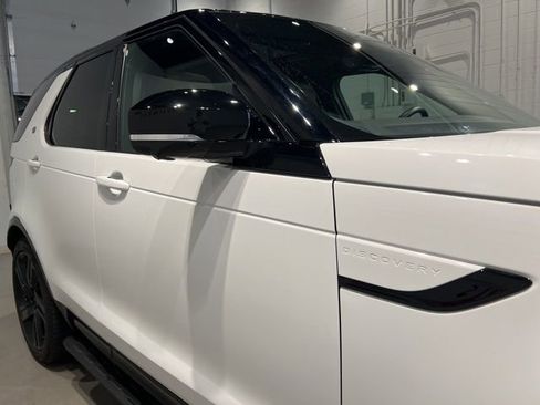 Used 2024 Land Rover Discovery Dynamic SE image 5