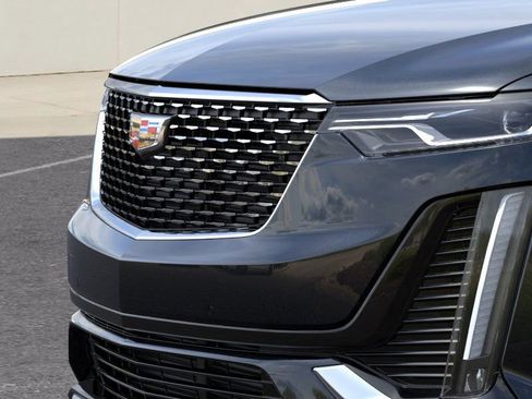 New 2025 Cadillac XT6 Luxury image 13