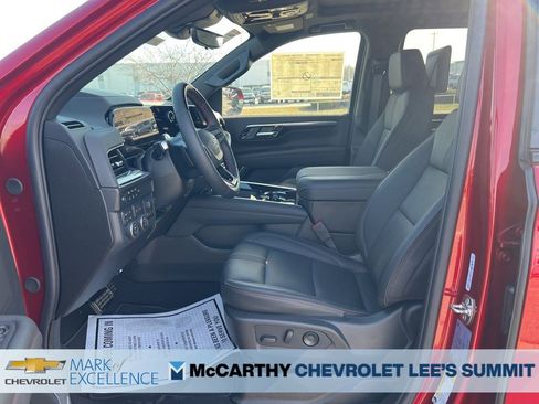 New 2026 Chevrolet Suburban RST image 42