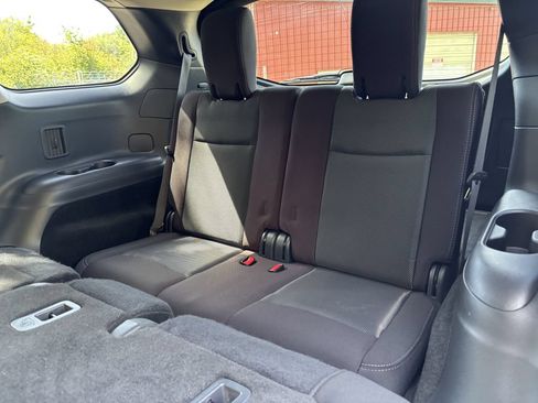 Used 2019 Nissan Pathfinder S AWD/4WD image 26