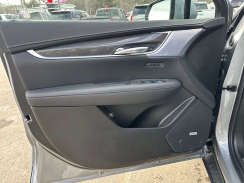 New 2026 Cadillac XT5 Sportv w/ LPO, Floor Liner Package image 10