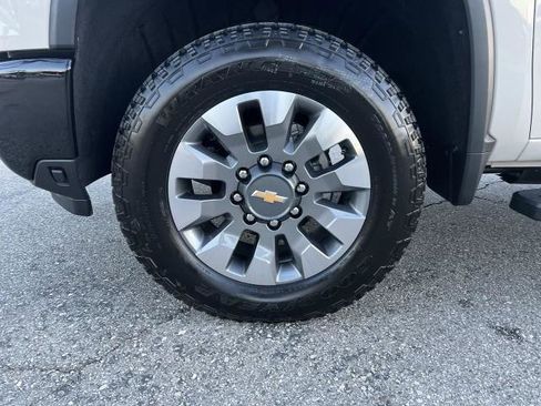 New 2026 Chevrolet Silverado 2500 Custom w/ Custom Value Package image 32