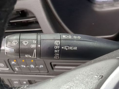 Used 2021 GMC Yukon XL SLT image 43