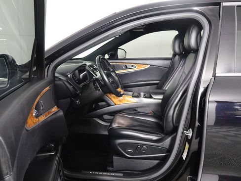 Used 2017 Lincoln MKX Select w/ Select Plus Package image 27