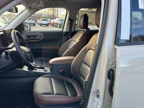 New 2025 Ford Bronco Sport Outer Banks image 13