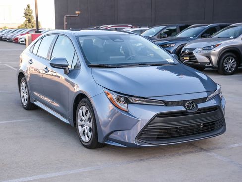 Certified 2024 Toyota Corolla LE FWD image 2