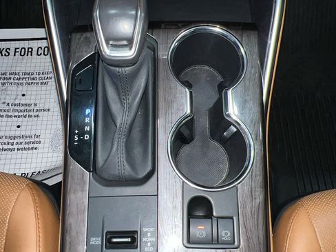 Used 2021 Toyota Highlander Platinum image 36