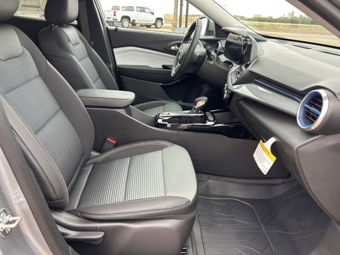 New 2026 Chevrolet Trax LT w/ Driver Confidence Package image 14