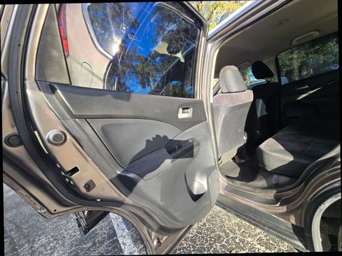 Used 2012 Honda CR-V LX image 26