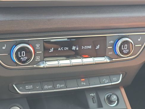 Certified 2023 Audi Q5 Premium w/ Premium Plus Package AWD/4WD image 18