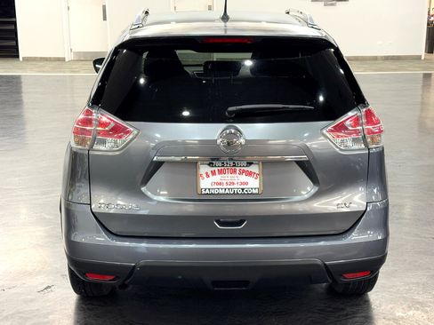 Used 2016 Nissan Rogue SV image 16