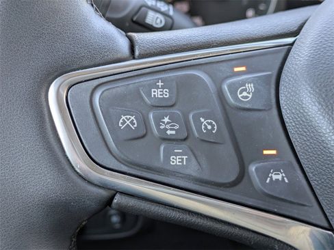 Used 2024 Chevrolet Equinox Premier image 28