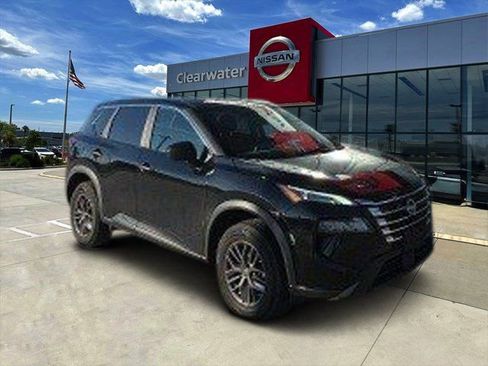 Used 2024 Nissan Rogue S image 1