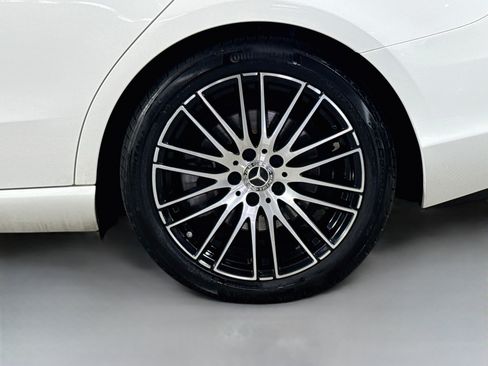 Used 2023 Mercedes-Benz C 300 4MATIC Sedan image 37