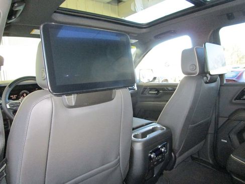 New 2026 GMC Yukon XL Elevation w/ Elevation Premium Package image 22