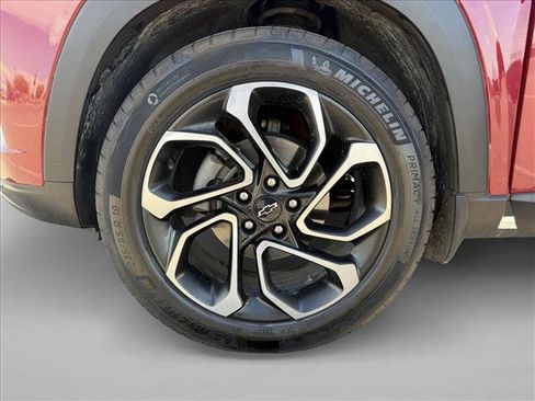 Used 2024 Chevrolet Trax RS w/ Sunroof Package FWD image 26