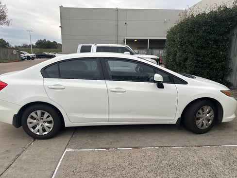 Used 2012 Honda Civic LX image 4