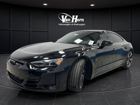 Used 2022 Audi e-tron GT Prestige w/ Prestige Package AWD/4WD image 3