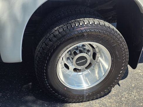 Used 2013 Ford F350 Lariat w/ Lariat Ultimate Pkg AWD/4WD image 11