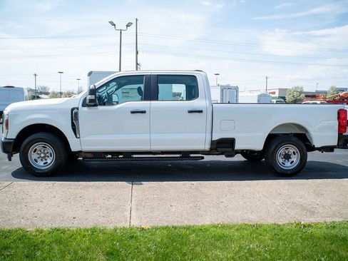 New 2025 Ford F250 XL RWD image 3