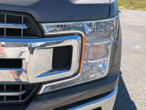 Used 2018 Ford F150 XLT w/ Equipment Group 301A Mid image 10