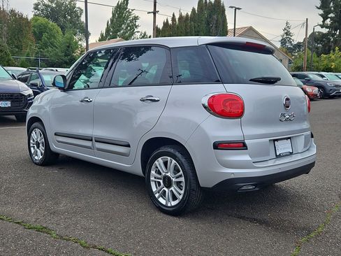 Used 2019 FIAT 500L Pop w/ Popular Equipment Group image 3