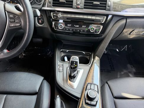 Used 2018 BMW 330i Sedan RWD image 17