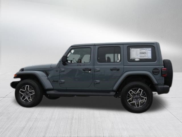 New 2026 Jeep Wrangler Unlimited Sahara AWD/4WD image 6