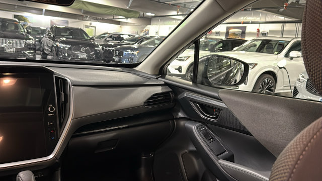 Certified 2024 Subaru Crosstrek 2.0i Premium AWD/4WD image 24