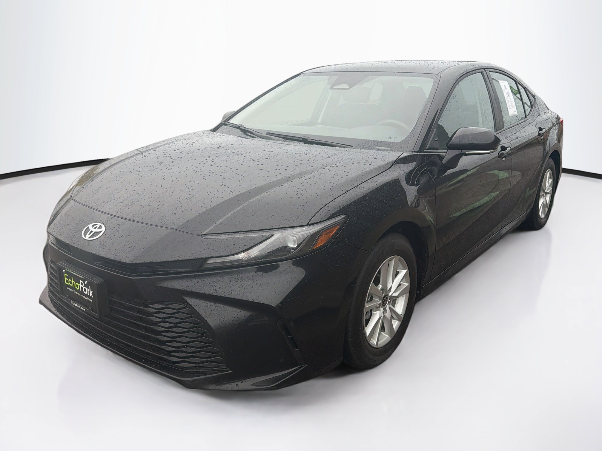 Used 2025 Toyota Camry LE FWD image 3
