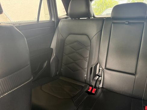 Used 2026 Volkswagen Atlas Cross Sport SE AWD/4WD image 41