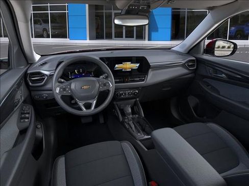 New 2026 Chevrolet TrailBlazer LT w/ Convenience Package AWD/4WD image 15