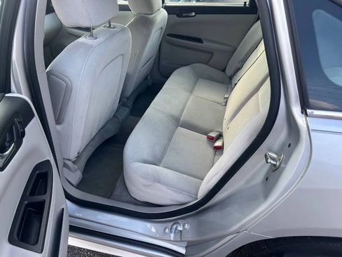 Used 2014 Chevrolet Impala LT w/ LT Sunroof Package FWD image 16