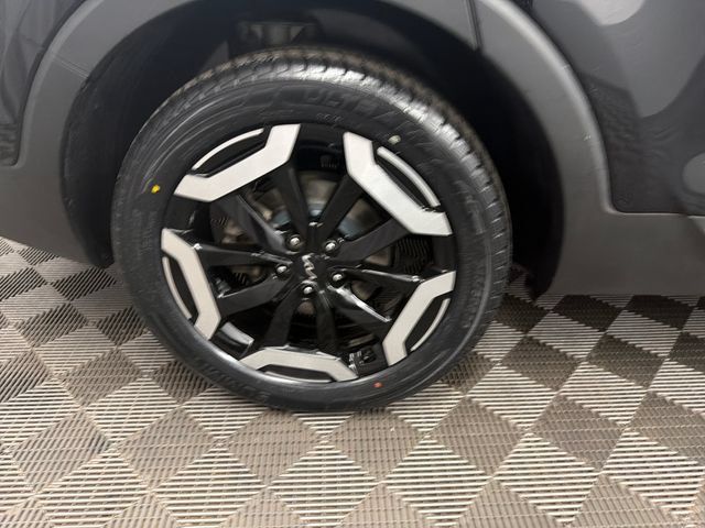 Used 2024 Kia Telluride EX AWD/4WD image 32