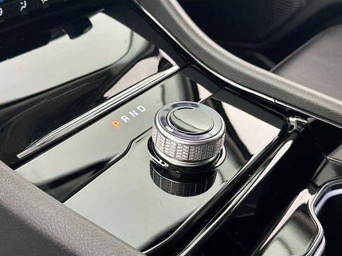 Used 2023 Jeep Grand Cherokee L Limited image 17