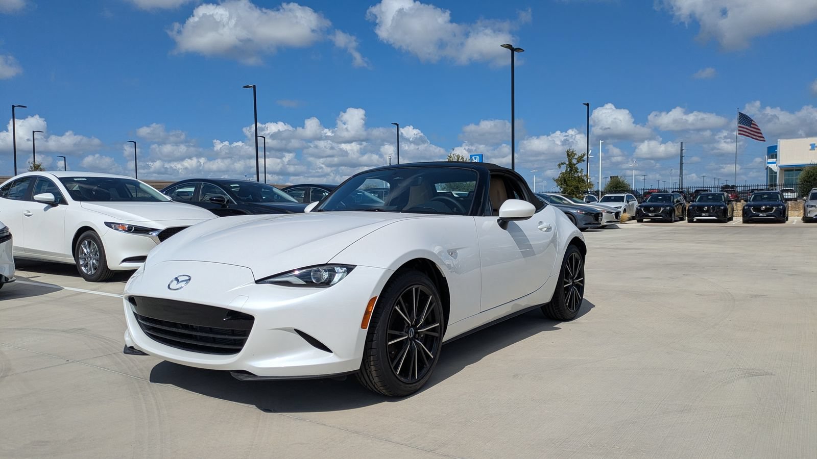 New 2026 MAZDA MX-5 Miata Grand Touring RWD image 1