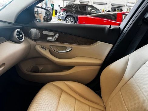 Used 2015 Mercedes-Benz C 300 4MATIC Sedan image 20