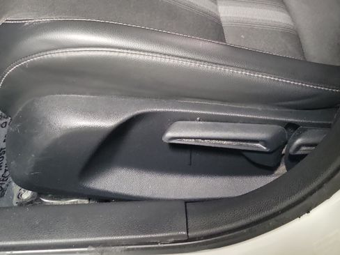 Used 2023 Honda Civic Sport image 22