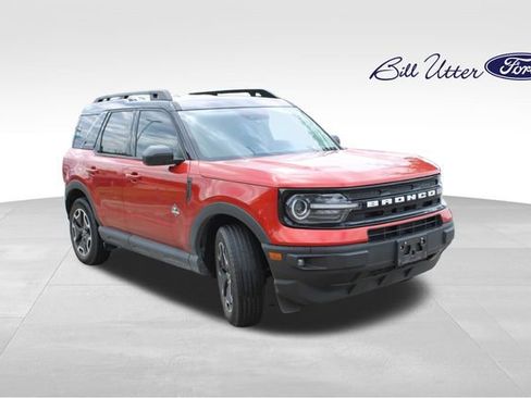 Certified 2023 Ford Bronco Sport Outer Banks AWD/4WD image 3